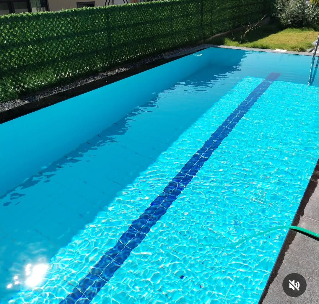 Ada Pool Garden Cleaning 